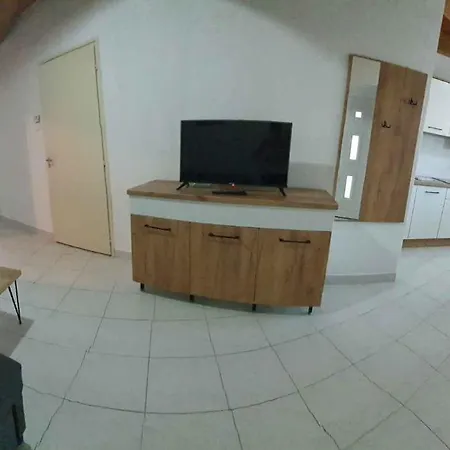 Apartmán In - Balaton 53130 *